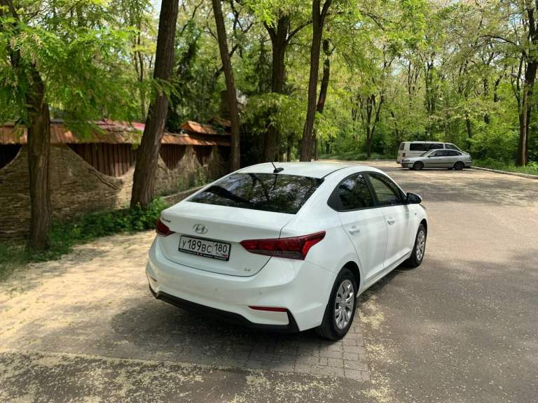 Hyundai solaris ll рестайлинг 2018г. 1.6 6ст автомат пробег родной 105000 км авто в отличном состоянии! Хорошая комплектация: климат-контроль 4 эсп, электрозеркала с подогревом, подогрев передних сидений, подогрев зоны дворников, руль с подогревом, парктроник, мультимедиа с блютуз, мультируль. Передние боковые стекла в атермальной плёнке, задние по госту. Ухоженный, чистый салон. По технической части, двс, акпп нареканий нет, кузов в родной краске, стёкла все родные. Авто полностью обслужено и не требует вложений. Продажа от собственника! Юридически чиста, без штрафов, арестов и каких-либо обременений!
Цена: 1500000р. Торг только у капота.
На все интересующие вопросы отвечу по телефону:
+79495856590 Whatsapp, telegram.
Осмотр в г. Донецк - фотография - 13