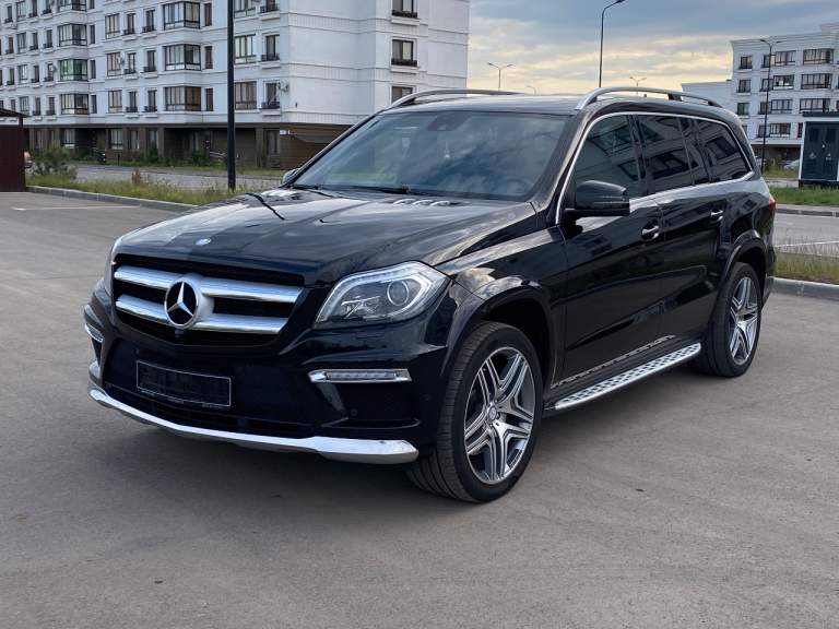 Марка ✅ mercedes gl 350
Мотор. ✅ 3.0 дизель
Коробка ✅атомат.
Пробег✅150000.
Цена✅4.350 тысяч рублей
Год✅2014
Авто в идеальном состоянии с оригинальным пробегом без дтп 1000% кузов в родном окрасе за исключением одной двери была царапина покрашена идеально. Авто обслуживали у официалов ключь авто до 2022 года все заказ наряды на руках. Салон также в идеальном состоянии всё соответствует пробегу. Проверка на любом сто только с радостью в авто уверен на 100 %. Я собственник все вопросы по телефону +79497257497. +79281818136 вотцап - фотография - 2