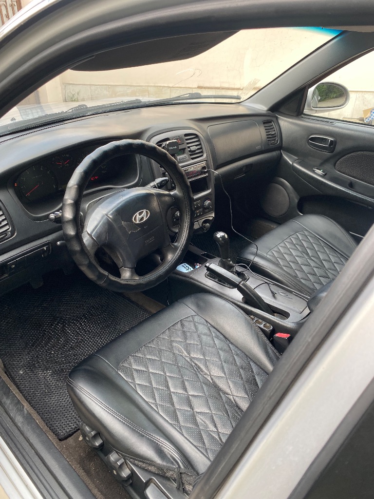 Hyundai sonata tagaz 2004, мкпп, цена 440000 торг хороший!!! Авто в ростове, буду в днр шахтерск 30 или 31 мая один день. Продам корейца, по комфорту не хуже японца, авто подойдет как для водителя со стажем, так и для новичка. Двигатель сухой, не дымит, не троит, масло не ест, ходовка на высшем уровне, динамика плавная, очень комфортное авто. Покупал для себя во время контракта, передвигался по днр, контракт закончился, в авто не нуждаюсь, очень жалко продавать, но дома ждет своя ласточка. Торг сделаю хороший. Просьба перекупов не беспокоить, не тратьте мое и свое время. Улетаю 29 мая, потом автовозом и домой в новосибирск. Скину хорошо, заинтересованным пишите или звоните.
Тел для связи 89014580026 - фотография - 6