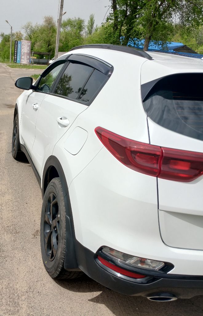 Kia sportage iv 2.0 2021 66т. Км. Куплен в автосалоне у официального дилера. Не пригон!!! Луганск. Возможен обмен на квартиру в луганске
Без дтп, весь в родном окрасе!!!
Цвет " белый перламутр "
-Сервисные книги
-Два ключа
-Комплектация:
-Без ключевой доступ
-Кнопка старт/стоп
-Передний привод
-Капот, зеркала, бампер в бронепленке
-Качественные чехлы "экокожа"
-Eva коврики
-Abs
-Esp
-Антизанос
-Система глонасс
-Система безопасного спуска
-Подушки безопасности
-Камера заднего вида
-Парктроник
-Центральный замок
-Сигнализация с обраткой и автозапуском
-Функция"проводи меня домой "
-Датчик света
-Подсветка ручек
-Датчик дождя
-Бортовой компьютер
-Круиз контроль
-Мультируль
-4Электростеклоподъёмника
-Электрорегулировка зеркал
- Складывание зеркал
- Подогрев зеркал
- Подогрев сидений
- Подогрев руля
- Обогрев лобового и заднего стекла
- Климат контроль
- Большой сенсорный дисплей с андроид системой
- Хорошая акустика
Более детальные фото автомобиля могу скинуть в личку!
Автомобиль в идеальном состоянии, всё исправно, работает без нареканий!
Цена 2.850. Торг. - фотография - 17