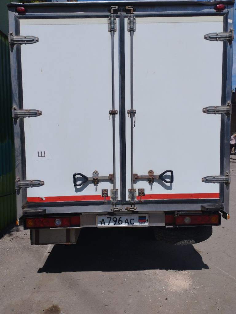 Продам газель 2006гв.406 дв. В достойном состоянии. Звонить +79496165728 - фотография - 9