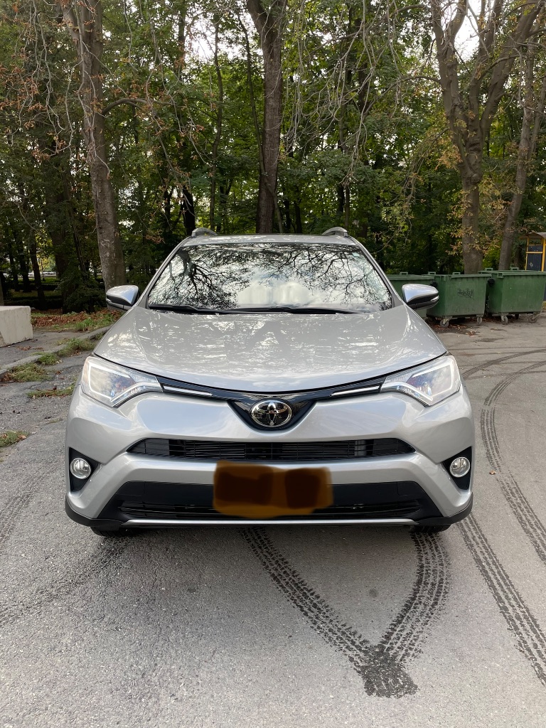 Toyota rav4. Автомобиль в отличном состоянии, в пользовании 2 года. Частично обклеин бронепленкой, полностью сделано шумо-виброизоляция. Комплектация- безключевой доступ, электробагажник, люк, различные ассистенты (удержание в полосе, предотвращение столкновения, автодальний свет, активный круиз-контроль с функцией дистроника, датчики слепых зон и т. Д. ) установлено дорогое газовое оборудование- brc. Пробег 83000км
Цена: 2850000, торг уместен! Все вопросы по телефону- 8-918-536-86-00 - фотография - 1
