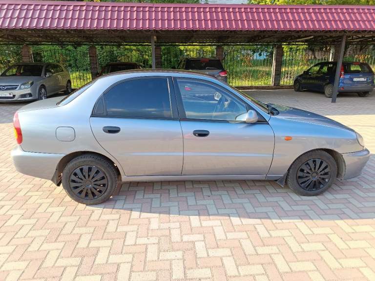 Chevrolet lanos 280 т. Р. Хороший торг, 2007 г. В. , двигатель 1,5 по механике все хорошо, есть рыжики по кузову, на ходу каждый день, осмотр макеевка зеленый, т. +79493680155 - фотография - 2