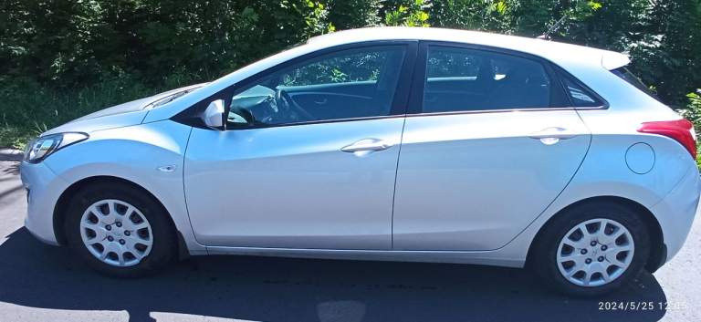 Срочно продам hyundai i30, 2013год, 1.4бензин, механика, пробег 42000 км, 1 хозяин, 2 ключа, птс, стс, комплект зимней резины. Цена вопроса 1300000р. Осмотр харцызск. +79494372678 - фотография - 1