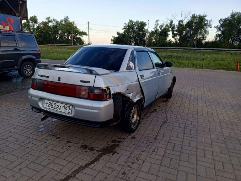 Продам ваз 21010 двигатель 1.5, 8клапанов инжектор 2002 год выпуска колеса р14 лето технически вложений не требует, требует косметического ремонта правого заднего крыла, владелец по птс, продажа с переоформлением, осмотр авто в городе шахтерск, тел +79496458204 вацап телеграм тот же номер. Цена 150000р - фотография - 16