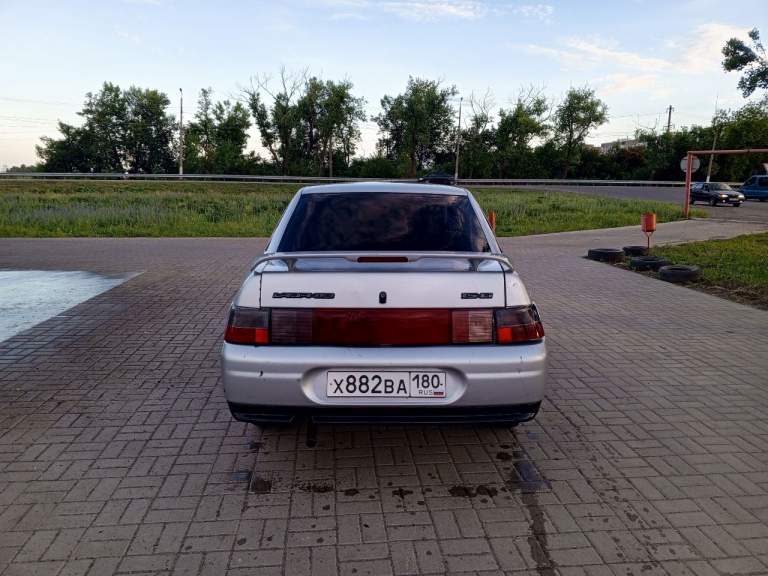 Продам ваз 21010 двигатель 1.5, 8клапанов инжектор 2002 год выпуска колеса р14 лето технически вложений не требует, требует косметического ремонта правого заднего крыла, владелец по птс, продажа с переоформлением, осмотр авто в городе шахтерск, тел +79496458204 вацап телеграм тот же номер. Цена 150000р - фотография - 4
