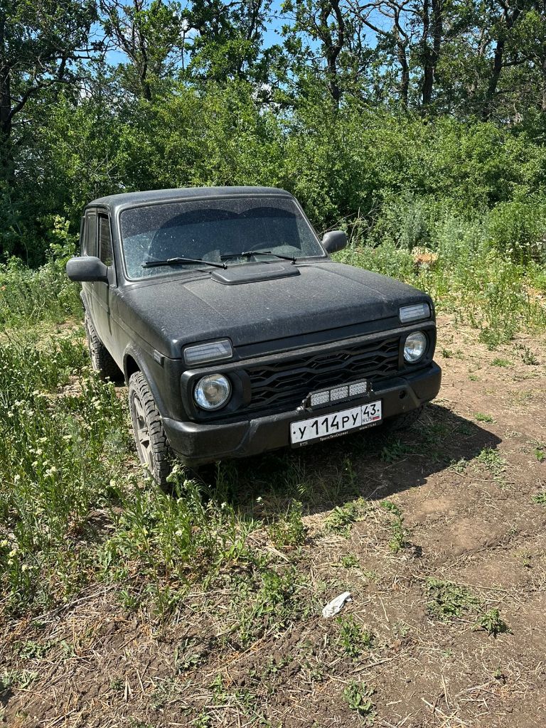 Нива урбан 2016 г 97000км газ бензин кондиционер музыка подогревы сидений гур
Цена 760
Усиленные кулаки ходовка перебрана
Я хозяйн
89498334728
Металист - фотография - 2