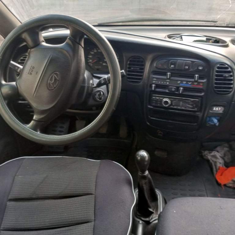 Продается hyundai h1 (long ), г/в - 2003, груз/пасс- 1+5, надежный (паржериковский) турбодизель 2.5 (100л. С)-d4bh(56), с механикой. Кондиционер. Установлена предпусковая автономка „eber", подогрев топл. Фильтра. Абс. Сигнализация citadel с доводчиками. Музыка - простенький „пионер" с флешкой и aукс. Переделаны рессоры- более комфортный вариант. Фаркоп. Три комплекта колес.
Я хозяин (укр и днр)-на русс, пока не ставился, проблем не должно быть. Цена - 600к. Торг у капота возможен обмен
Территориально - дебальцево. Тел. - +79494620678. - фотография - 7