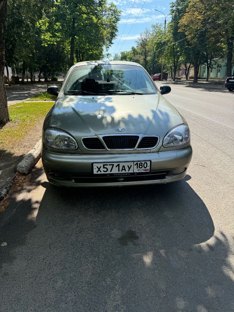 Продам daewoo lanos 2002 г. С объемом двигателя 1.5, кпп 5 ст. Механика. Газ евро 2- метан.
Пробег 311744 км.
По двигателю нареканий нет, сел и поехал, была замена ремня грм 15000 км назад, заменен ремень генератора, помпа, печка дует отлично, ,масло не ест. Сварки не требует. Есть царапины по кузову, аккумулятор стоит отличный, салон родной.
Сигнализация, центральный замок, 2-х din магнитола и 4 динамика. Учёт рф, я собственник, полное переоформление без проблем! Цена:330.000 руб, торг у капота!автомобиль находится в горловке. По всем вопросам обращаться по номеру: +79493802550 - фотография - 3