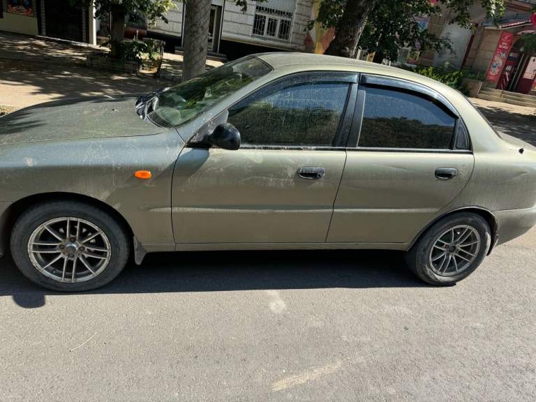 Продам daewoo lanos 2002 г. С объемом двигателя 1.5, кпп 5 ст. Механика. Газ евро 2- метан.
Пробег 311744 км.
По двигателю нареканий нет, сел и поехал, была замена ремня грм 15000 км назад, заменен ремень генератора, помпа, печка дует отлично, ,масло не ест. Сварки не требует. Есть царапины по кузову, аккумулятор стоит отличный, салон родной.
Сигнализация, центральный замок, 2-х din магнитола и 4 динамика. Учёт рф, я собственник, полное переоформление без проблем! Цена:330.000 руб, торг у капота!автомобиль находится в горловке. По всем вопросам обращаться по номеру: +79493802550 - фотография - 10