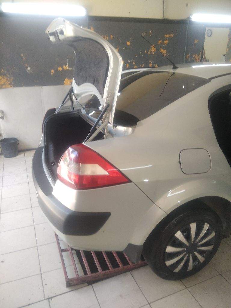 Продам или обменяю меган 2004 года автомат 1.6 цена 570000 торг+79497253442 - фотография - 21