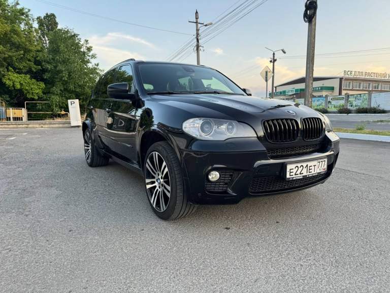 Продам bmw x5 2011г. В 4.0d цена 3🍋
Конь огонь, комплектация максимальная,
М пакет, м диски
Активная рейка,
Активные стабы,
306 Сил
Музыка лоджик
Панорама
Климат задних пассажиров
Вентиляция сидений чтобы в жару рубашечка не прилипала к черной коже
Шадоулайн, все черное!!
Удержание в полосе
Авто дальний, динамик свет, активный круиз и тд
Пригнана из германии, всего 2 хозяина обслуживалась в официальном сервисе в симферополе. Териториально г. Дебальцево
Комплект зимней резины
Ватсап телеграмм +79780233222
+79493502886 - фотография - 1