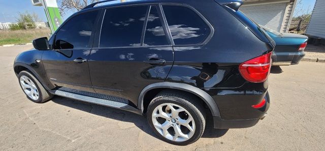 Продам bmw x5 e70 x drive35i 2011год, рестайлинг! 3.0 бензин, twinturbo. 306ls по паспорту, прошит 380 ро факту,170000 пробега, оригинальный полностью обслужен, заменены все ролики, приводной ремень, поддон коробки с фильтром, масла, фильтра, форсунки, тнвд, блок управления багажником,2 ключа, я 2й хозяин, с документами полный порядок, за машиной ухаживали. 2 пары колёс с дисками, лето на докатку, зима новая, шипы!детальнее в лс или по телефону +79490042775 цена 2200000р торг на недостатки! - фотография - 6
