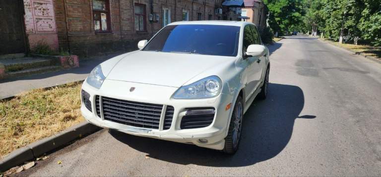 Porsche cayenne в отличном состоянии ремонта не требует документы в порядке на днр учёте цена вопроса 2000 000 руб - фотография - 2