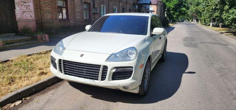Porsche cayenne в отличном состоянии ремонта не требует документы в порядке на днр учёте цена вопроса 2000 000 руб - фотография - 9