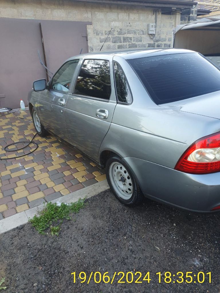 Продам лада приора 217030 vin:xta21703090207496
Год 2009 1.6 mt (98 л. С. ) 16кл.
После кап ремонта двигателя 30 тыс. Км.
Ходовая проверена,
Электрика вся работает.
Кондиционер работает,
Эл. Стекло подъёмники все.
Подогрев передних сидений.
Подогрев зеркал.
Датчики заднего хода.
Камера заднего вида
Фары ( светодиодные лампы).
Свет отличный.
Музыка.
Кузов в хорошем состоянии.
Днище обработано.
Резина лето 80% r14.
Зима 90%
Цена 400т. Р.
Телефон: +7949504789 леонид.
Г. Макеевка. - фотография - 10