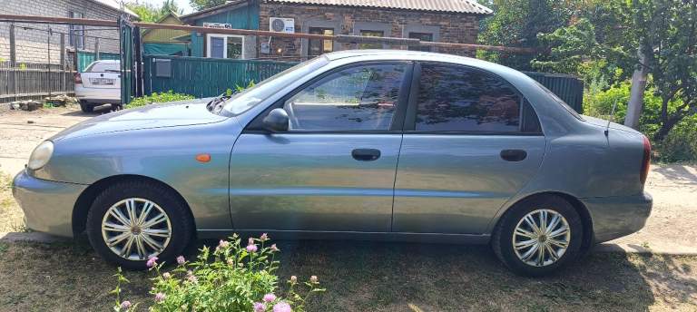 Продам ланоса шевроле 2008 год пробег 216 родной кондиционер, гидроусилитель, подушка безопасности, стеклоподъёмники заводские в картах. Заводская анти шумка салона. Есть автотека машина в хорошем состоянии. По кузову вопросов нет. Цена 340 т. Р без торга осмотр горловка павел +79495303468 - фотография - 6