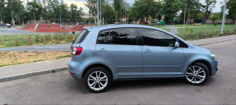 Срочно!
Golf plus 2011 год в отличном состоянии. Автомат, 2х зонный климат, подогревы сидений, стоит дорогая линзованая оптика, пробег 207000 км работает каждая кнопка, за машиной ухаживали. Машину брали для себя. Масло в коробке заменили 5000км назад, масло в двигателе меняется каждые 6500 км. На авто ездит девушка. 1.4(122 л. С. ) бензин, два ключа, продажа связана с покупкой жилья. Макеевка, харцызск. Цена 920 000 рублей
+79493418201 - фотография - 9