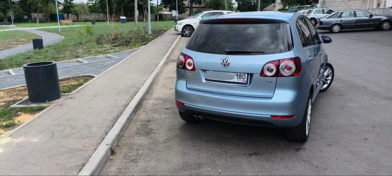 Срочно!
Golf plus 2011 год в отличном состоянии. Автомат, 2х зонный климат, подогревы сидений, стоит дорогая линзованая оптика, пробег 207000 км работает каждая кнопка, за машиной ухаживали. Машину брали для себя. Масло в коробке заменили 5000км назад, масло в двигателе меняется каждые 6500 км. На авто ездит девушка. 1.4(122 л. С. ) бензин, два ключа, продажа связана с покупкой жилья. Макеевка, харцызск. Цена 920 000 рублей
+79493418201 - фотография - 2