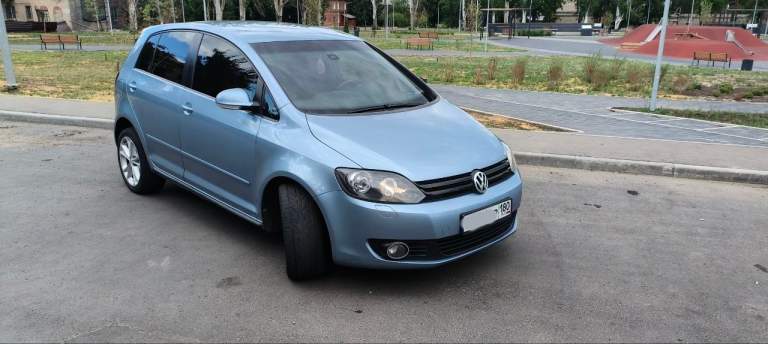 Срочно!
Golf plus 2011 год в отличном состоянии. Автомат, 2х зонный климат, подогревы сидений, стоит дорогая линзованая оптика, пробег 207000 км работает каждая кнопка, за машиной ухаживали. Машину брали для себя. Масло в коробке заменили 5000км назад, масло в двигателе меняется каждые 6500 км. На авто ездит девушка. 1.4(122 л. С. ) бензин, два ключа, продажа связана с покупкой жилья. Макеевка, харцызск. Цена 920 000 рублей
+79493418201 - фотография - 1