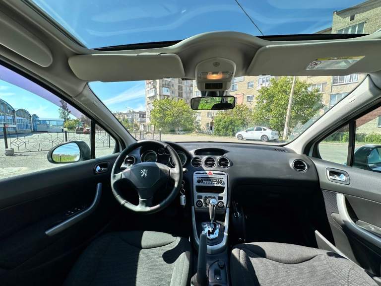 ❗Продам peugeot 308 sw❗
✅Город: шахтёрск
✅2011 Год выпуска
✅Мотор 1.6 (120 л. С. ) не дымит, не троит работает ровно
✅Кпп: автомат
✅Пробег - 203.000 родного 100%
✅Комплектация: двухзонный климат-контроль, подогрев передних сидений, датчик света, датчик дождя, abs, 4 электро стеклоподъёмника, электро регулировка и обогрев зеркал, обогрев переднего и заднего стекла, панорамная крыша, имеется 2 родных ключа
✅Техническая часть авто полностью в рабочем состоянии, мотор и коробка работают отлично, по ходовой части ничего не гремит и не стучит. Электрогидроусилитель работает четко.
✅Автомобиль находился у одного хозяина с 2011 года, я являюсь вторым
✅Все vin номера видно отлично.
Цена: 900.000 руб. (торг исключительно возле капота)
Обращаться по номеру телефона +79493844577 - фотография - 8