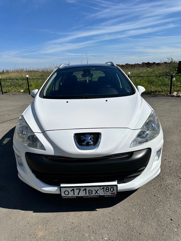 ❗Продам peugeot 308 sw❗
✅Город: шахтёрск
✅2011 Год выпуска
✅Мотор 1.6 (120 л. С. ) не дымит, не троит работает ровно
✅Кпп: автомат
✅Пробег - 203.000 родного 100%
✅Комплектация: двухзонный климат-контроль, подогрев передних сидений, датчик света, датчик дождя, abs, 4 электро стеклоподъёмника, электро регулировка и обогрев зеркал, обогрев переднего и заднего стекла, панорамная крыша, имеется 2 родных ключа
✅Техническая часть авто полностью в рабочем состоянии, мотор и коробка работают отлично, по ходовой части ничего не гремит и не стучит. Электрогидроусилитель работает четко.
✅Автомобиль находился у одного хозяина с 2011 года, я являюсь вторым
✅Все vin номера видно отлично.
Цена: 900.000 руб. (торг исключительно возле капота)
Обращаться по номеру телефона +79493844577 - фотография - 2