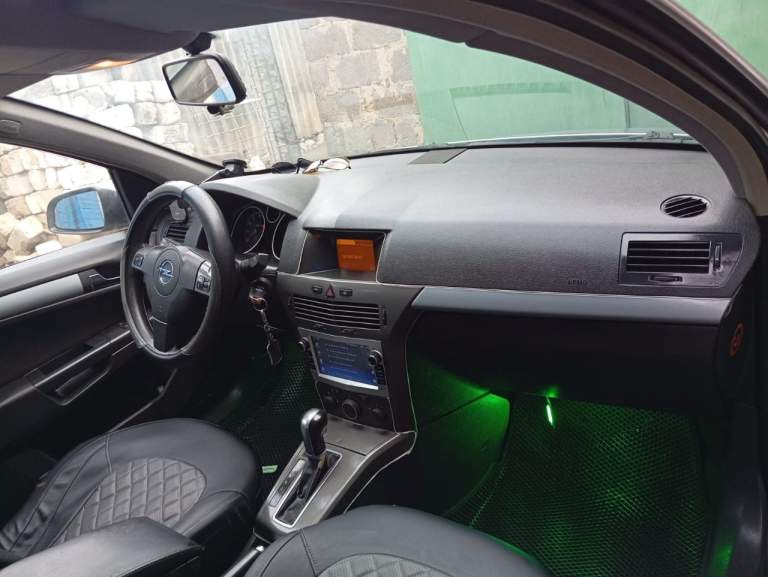 Продам astra h. 2005 год. 1.8. Акпп. В отличном состоянии для своих лет. С самым надëжным и неприхотливым двигателем, без фазовращателей, без егр, без теплообменника с завода. С рабочим кондиционером! Полностью обслужен и заправлен. Комплектация: сигнализация, ц. З, музыка, мультируль, стеклоподъёмники, кондиционер, абс, круиз контроль, эл. Зеркала, 6 подушек безопасности, антизанос, спорт режим. Дополнительно установлено андроид магнитола с навигацией и камера заднего вида. Новый аккумулятор. Новая зимняя резина pirelli "formula". Много нового. Подробнее по телефону. Продажа от собственника. Находится в г. Снежное
Цена: 650 000₽
+79493074787 - фотография - 6