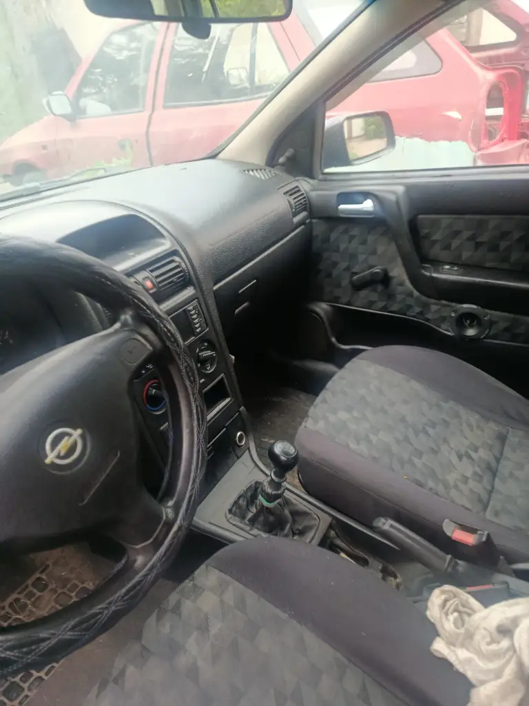 Продам опель астра, 1,6 а кузове универсал, цена 300р, тел +79493416562 - фотография - 11