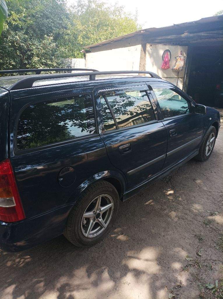 Продам опель астра, 1,6 а кузове универсал, цена 300р, тел +79493416562 - фотография - 7