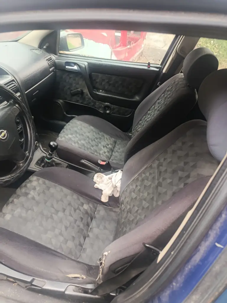 Продам опель астра, 1,6 а кузове универсал, цена 300р, тел +79493416562 - фотография - 12