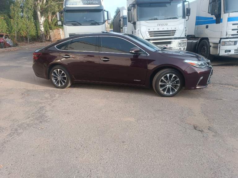 Продам toyota avalon 2.5 гибрид, 2017 год. Зимняя резина, 58 км. Пробега, оригинальный. 2 850 000 рублей
+79493043553 Телеграм
+79612710562 Whatsapp - фотография - 1