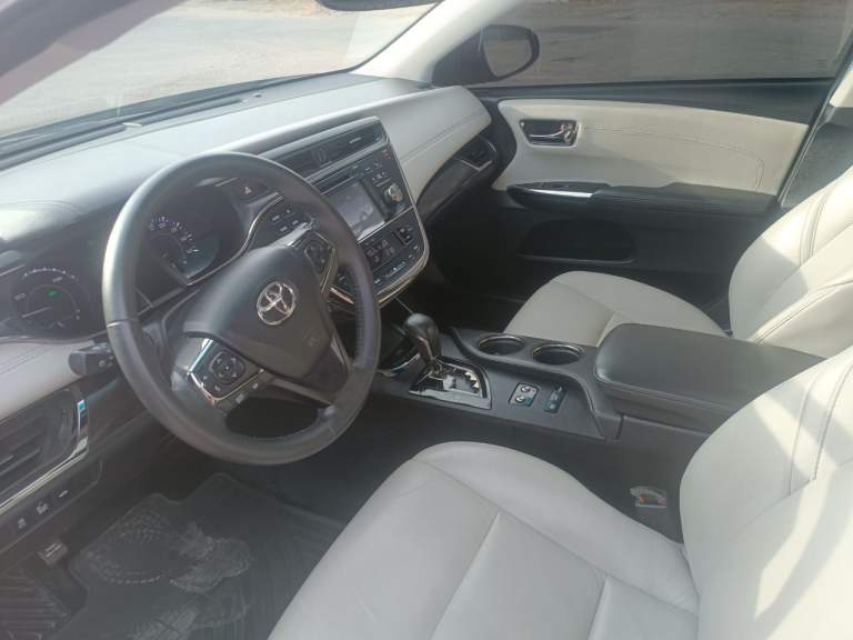 Продам toyota avalon 2.5 гибрид, 2017 год. Зимняя резина, 58 км. Пробега, оригинальный. 2 850 000 рублей
+79493043553 Телеграм
+79612710562 Whatsapp - фотография - 2