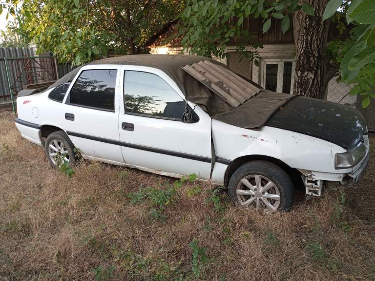 Продам срочно цена 150т, р, опель вектра а 95 г, в, 1.7 тди, авто в хорошем состоянии, оформление на 5 лет, вопросы по телефону. +7-949-721-41-26. - фотография - 6