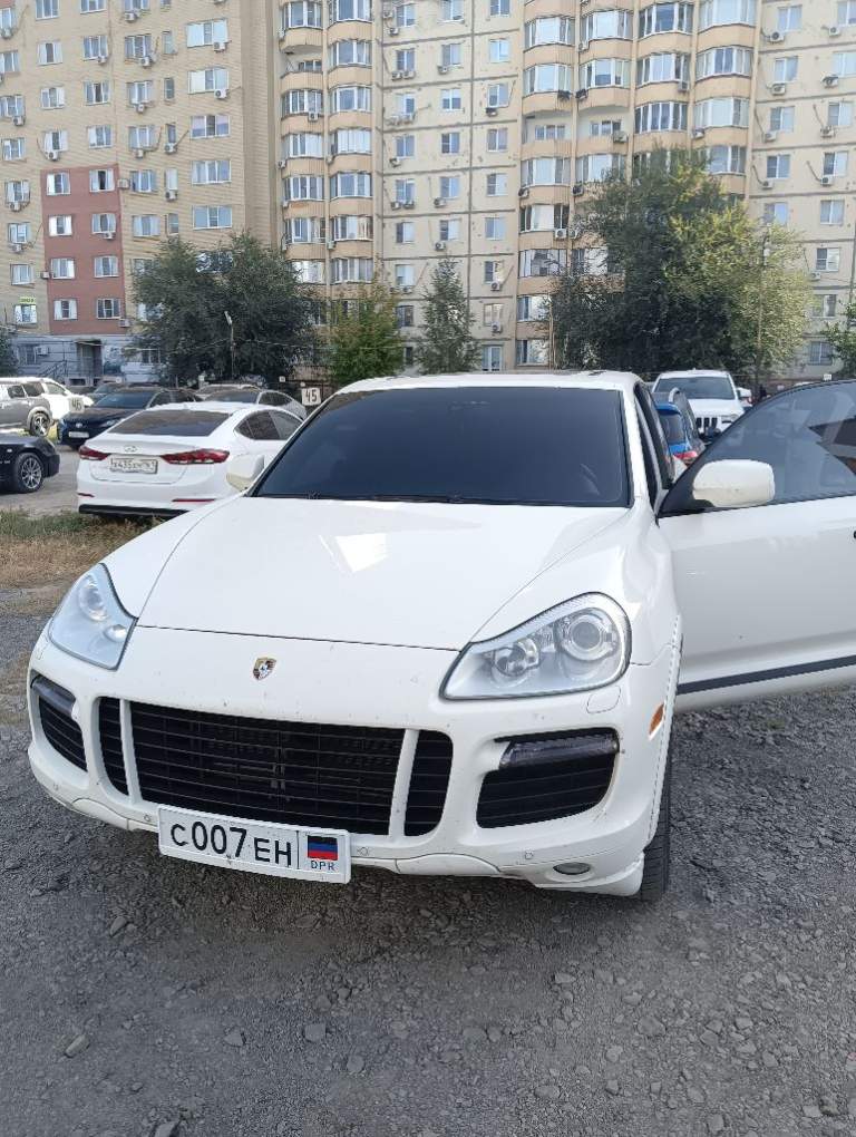 Всем привет, продаю отличный автомобиль в прекрасном состоянии. Итак, вашему вниманию porsche cayenne gts 957 кузов, 2009 год, 195000 пробега, автомобиль обслужен от и до. Долго расписывать все не буду, заинтересованные звоните все подробно расскажу. Цена 1 090 000 рублей. Телефон для связи +79251990996, телеграмм и whatsapp +79251990996. Авто в днр. Доп фото и видео по запросу. - фотография - 1