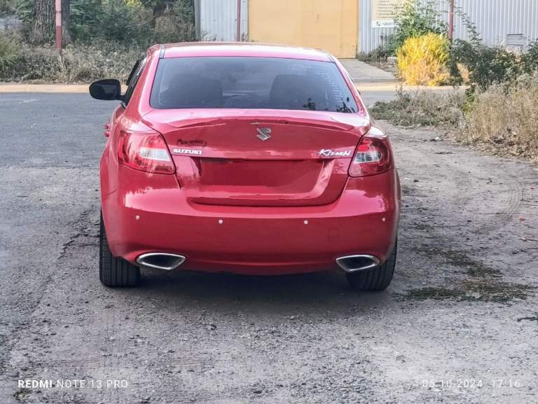 Я собственник продам мощный японский красивый автомобиль сузуки кизаши, эксплуатировался как "авто выходного дня", ухоженный, красивый ярко-алого цвета, всё работает, стоит2дин монитор андроид, есть навигация, на 18 дисках, есть комплект зимней резины. Автомобиль находится в донецке, приезжайте, смотрите авто в отличном состоянии, выпуск 2010, эксплуатировался с 2011 года, учёт донецкий, объем двигателя 2.4 литра 178 л. С. Привод передний. Цена 1250тыс. Руб. Тел +79493710600 константин. - фотография - 2