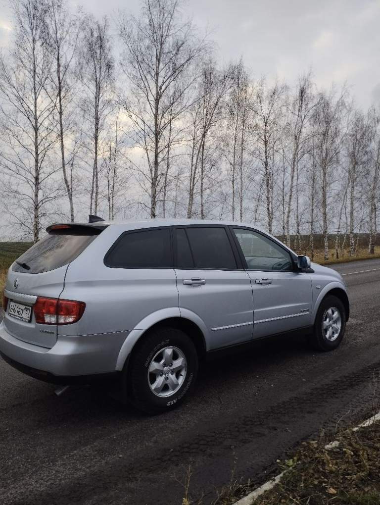 Продам. Саненг. Кайрон 2014 года свой автомобиль, в прекрасном состоянии весь в родной краске, полный привод всё работает, что есть в машине, год назад было полное техническое обслуживание есть заказ наряд, общие состоянии машины на 5+! Цена 1м.270 тысяч рублей! Стоит хорошая музыка отличная резина! Камера заднего вида! Пробег 108 тысяч км. Телефон+79493058335.алексей. - фотография - 9