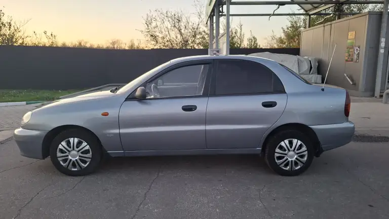 Продам шевроле ланос, ,1,5 бензин,2008года, авто в хорошем состоянии, три владельца, без дтп, вложений не требует что по кузову что технически, полная комплектация, гур, подушка безопасности, кондиционер, передние электростеклоподьемники, шины лето r14, цена310000тыс. Руб, с документами порядок, торг мин, смотреть авто в городе шахтёрск подробная информация по телефону+79495963046 - фотография - 17