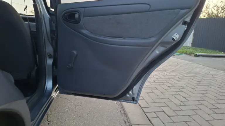 Продам шевроле ланос, ,1,5 бензин,2008года, авто в хорошем состоянии, три владельца, без дтп, вложений не требует что по кузову что технически, полная комплектация, гур, подушка безопасности, кондиционер, передние электростеклоподьемники, шины лето r14, цена310000тыс. Руб, с документами порядок, торг мин, смотреть авто в городе шахтёрск подробная информация по телефону+79495963046 - фотография - 21