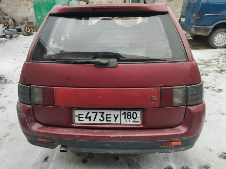 Продам ваз 21110 универсал 2001г. Двигатель 1.5 карбюратор. Машина в хорошем состоянии, двигатель работает ровно, коробка не выбевает, кузов немножко уставший, но страшного ничего нет. Цена 135000 торг. Тел. +79494130064.переоформление в мрэо обязательно. - фотография - 6