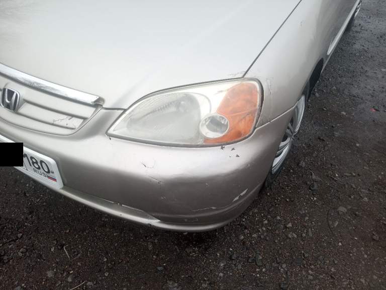Продам honda civic 2002 год. Об. 1,7. 115 л. С. Коробка автомат работает отлично, бензин - газ зарегистрирован, авто без гнили и ржавчины кузов оцинкован, салон чистый, не прокурен, печка греет отлично кондиционер холодит отлично, электрорегулировка зеркал, есть сколы по кузову на езду не влияет, резина зима новая, аккумулятор новый, сигнализация, хорошая музыка, 4 эл. Стеклоподъёмники, цена 500.000 тыс. Руб. ,торг. Переоформление в мрэо. Связь: +79493402550 - фотография - 6