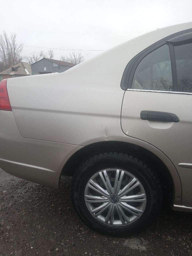 Продам honda civic 2002 год. Об. 1,7. 115 л. С. Коробка автомат работает отлично, бензин - газ зарегистрирован, авто без гнили и ржавчины кузов оцинкован, салон чистый, не прокурен, печка греет отлично кондиционер холодит отлично, электрорегулировка зеркал, есть сколы по кузову на езду не влияет, резина зима новая, аккумулятор новый, сигнализация, хорошая музыка, 4 эл. Стеклоподъёмники, цена 500.000 тыс. Руб. ,торг. Переоформление в мрэо. Связь: +79493402550 - фотография - 3