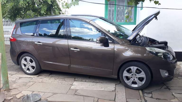 Продам авто в отличном состоянии, renault scenic 2009 год выпуска, объём двигателя 1,4 турбо tce. Коробка механика. Автомобиль на местном учёте, продажа от хозяина !
Вложений никаких не требует, по технической части 5+, салон ухоженный, двигатель и коробка без нареканий
Кузов без рыжиков и гнилья. Осмотр авто г. Торез. Цена 1 000 000 руб. Все вопросы по тел:+7949390-60-74 - фотография - 1