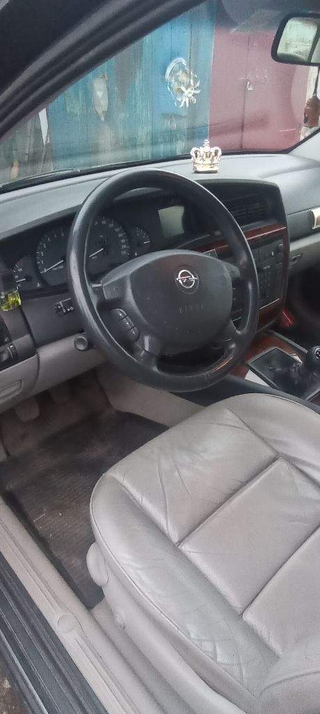 Продам opel omega b, 2003г.
В хорошем состоянии, сел и поехал.
Вложений не требует.
Объем двигателя 2.2. Пробег 190000 км.
Рабочий кондиционер, электро зеркала, подогрев сидений, магнитола. Новая зимняя резина в подарок. Заменены все расходники, а также произведен ремонт ходовой части. Ни гнилая и не битая. Цена 450 000 руб. Торг уместен. Тел +7 949 357-09-56 - фотография - 4