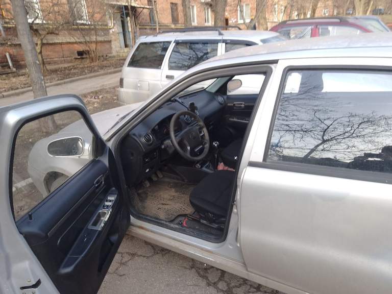 Geely ck3 2013г.105000 пробег, я хозяин,180 регион, 300000р торг у капота +79493078050 - фотография - 4