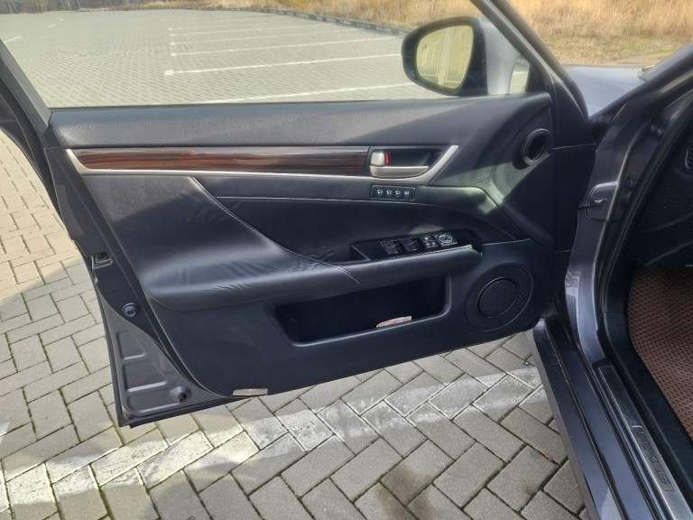 Продам лексус gs 350, полный привод, 2012 г. В.
Ухоженные авто в богатой комплектации с двойными стёклами, генеральской панелью и шторками для задних пассажиров, музыка марк левенсон, ломающимися спинками сидений, хорошая оптика, отличная резина зима и лето и много чего не перечислить. ...
Новый владелец будет доволен - фотография - 5