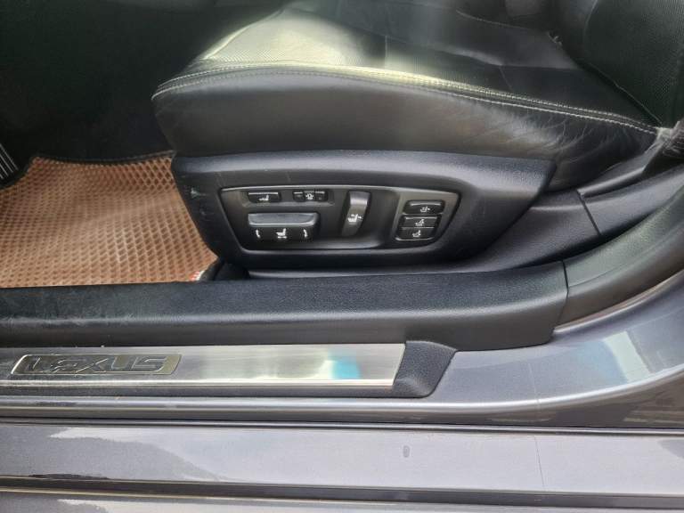 Продам лексус gs 350, полный привод, 2012 г. В.
Ухоженные авто в богатой комплектации с двойными стёклами, генеральской панелью и шторками для задних пассажиров, музыка марк левенсон, ломающимися спинками сидений, хорошая оптика, отличная резина зима и лето и много чего не перечислить. ...
Новый владелец будет доволен - фотография - 3