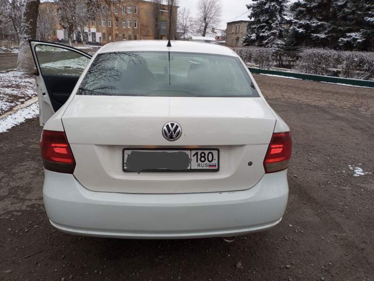 Продам vw polo,
2012 Г. В, двигатель1.6 бензин. Мкпп, пробег 192000 км. Авто в хорошем внешнем и техническом состоянии. Зимняя резина, переоформление. 610. Тыс. Не большой торг. Телеграмм +79497526635 - фотография - 2