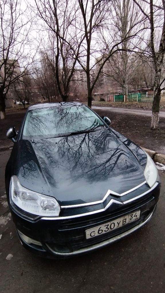 Продам citroen c5
2008Г. В
2.0 Дизель
Цена 630₽ торг уместен
Требует замены передних стоек. В остальном состояние замечательное.
+7-949-357-22-05
+7-949-612-99-49 - фотография - 1