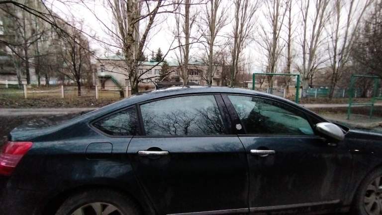 Продам citroen c5
2008Г. В
2.0 Дизель
Цена 630₽ торг уместен
Требует замены передних стоек. В остальном состояние замечательное.
+7-949-357-22-05
+7-949-612-99-49 - фотография - 3
