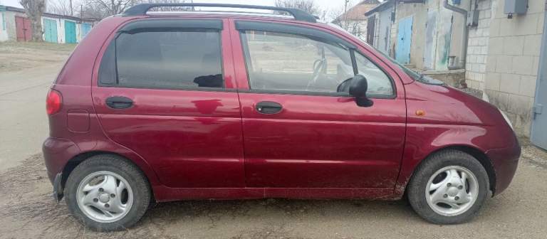 Продам дэу матиз автомат в  хорошем состоянии по ходовой и двигателю вся обслужена, красить варить ничего не надо сел и поехал, интересует только полное переоформление.   Я хозяин цена 420т волноваха +79495283670 - фотография - 3